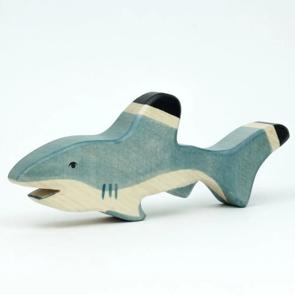 Holztiger shark toy