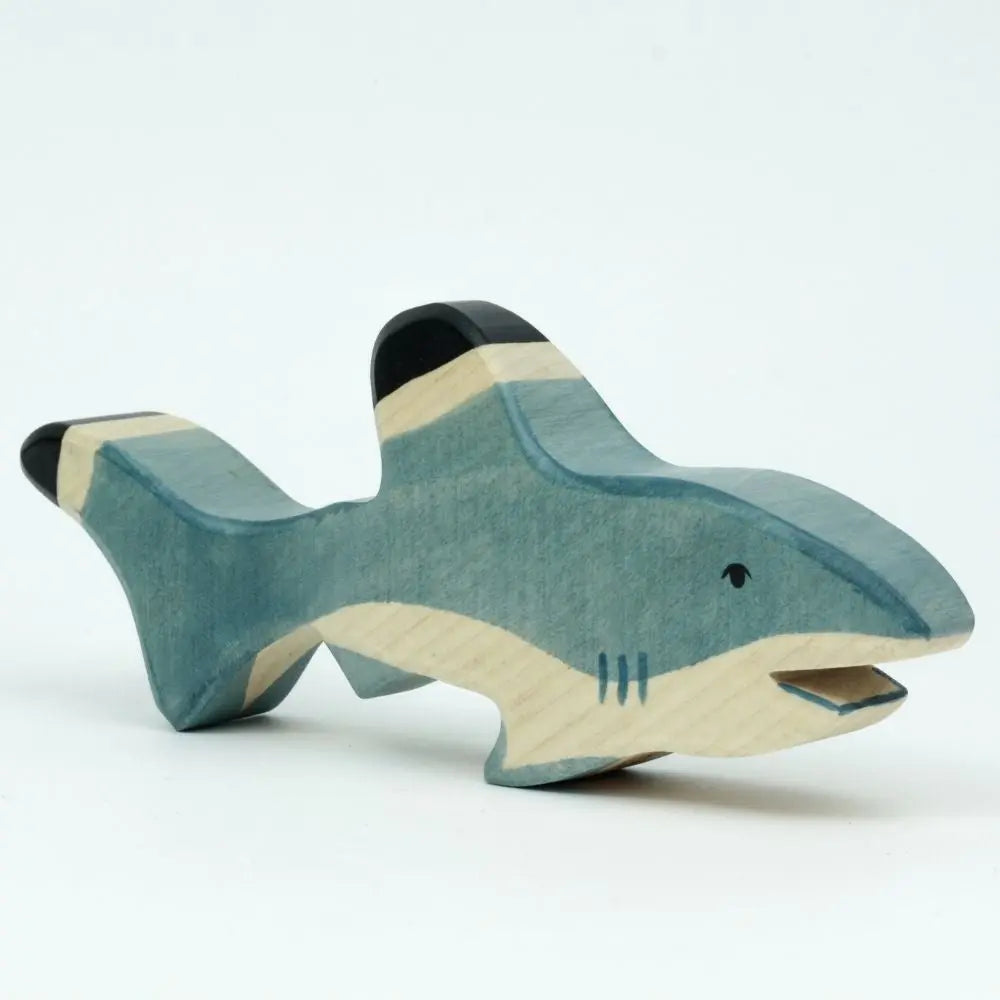 Holztiger shark toy