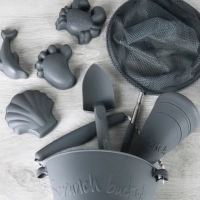 Scrunch Sand Moulds - Footprint Set in Anthracite Grey